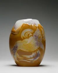 Vase de carpes, 1788-84 (verre gravé et superposé)